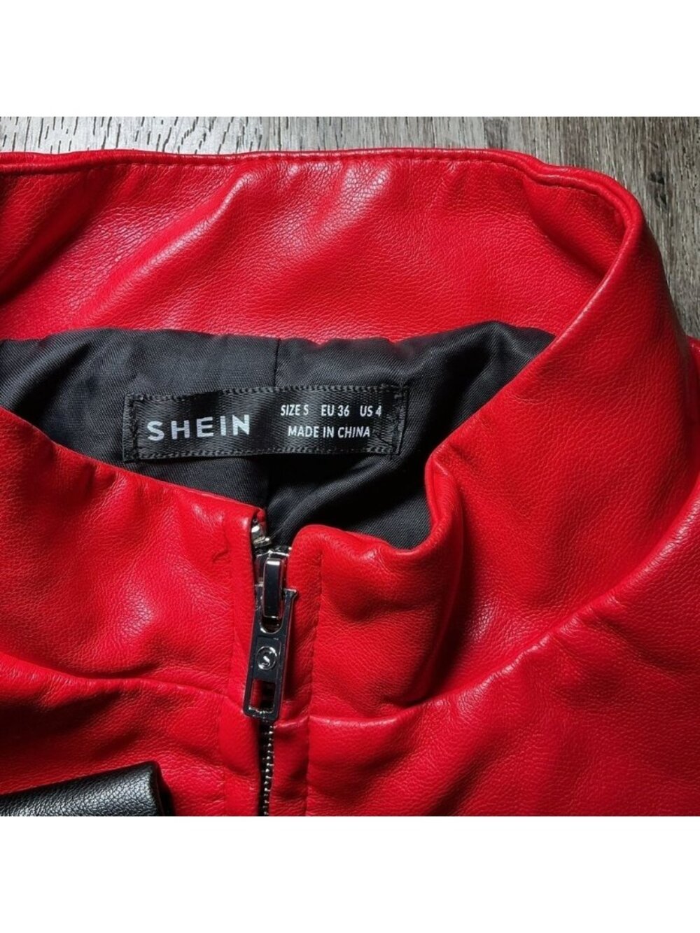 SHEIN Red Faux Leather Zip Collar Blouse